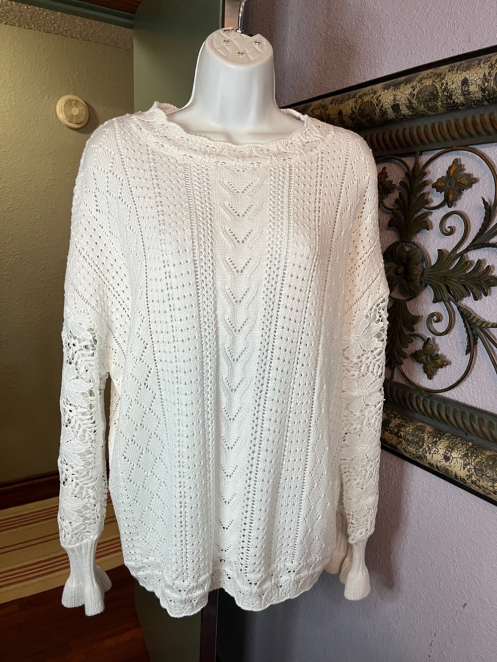Women's Open-Knit Scoop Neck Sweater in White Sz XL- Feminine Romantic